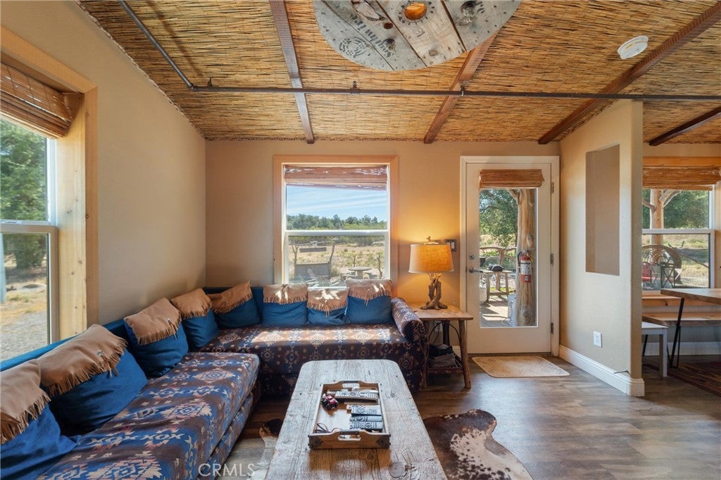 30415 Chihuahua Valley Road