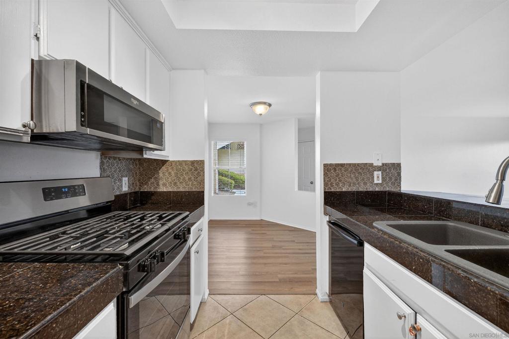 2063 Lakeridge Circle 101