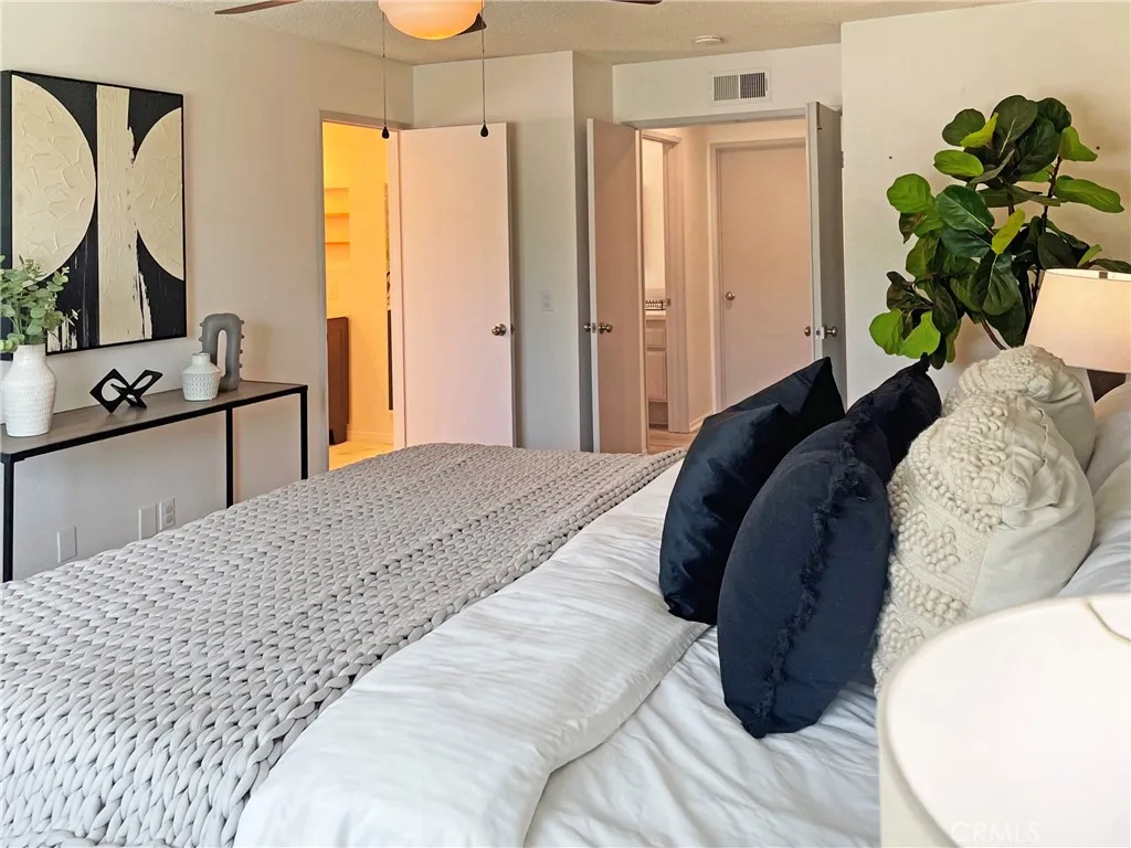 Duarte, California 91010, United States, 3 Bedrooms Bedrooms, ,2 BathroomsBathrooms,Residential,Active,191098