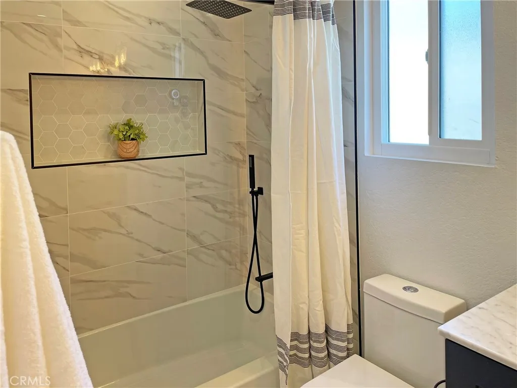 Duarte, California 91010, United States, 3 Bedrooms Bedrooms, ,2 BathroomsBathrooms,Residential,Active,191098