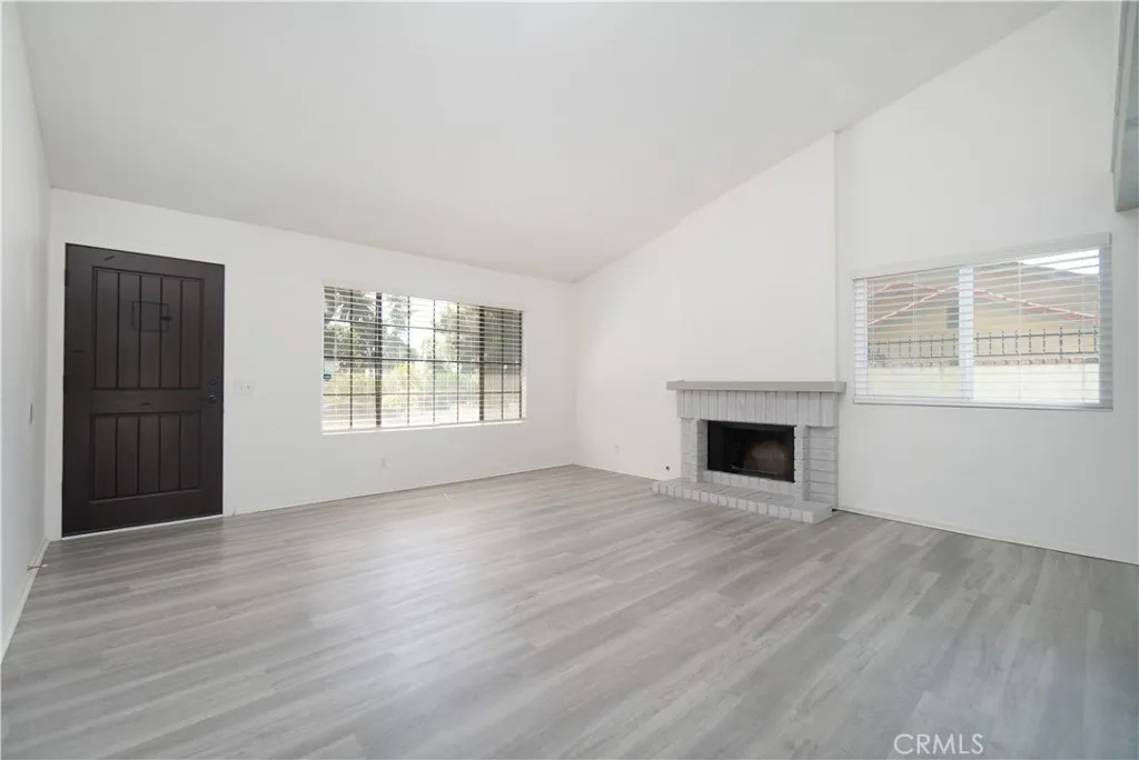 Duarte, California 91010, United States, 3 Bedrooms Bedrooms, ,2 BathroomsBathrooms,Residential,Active,191098