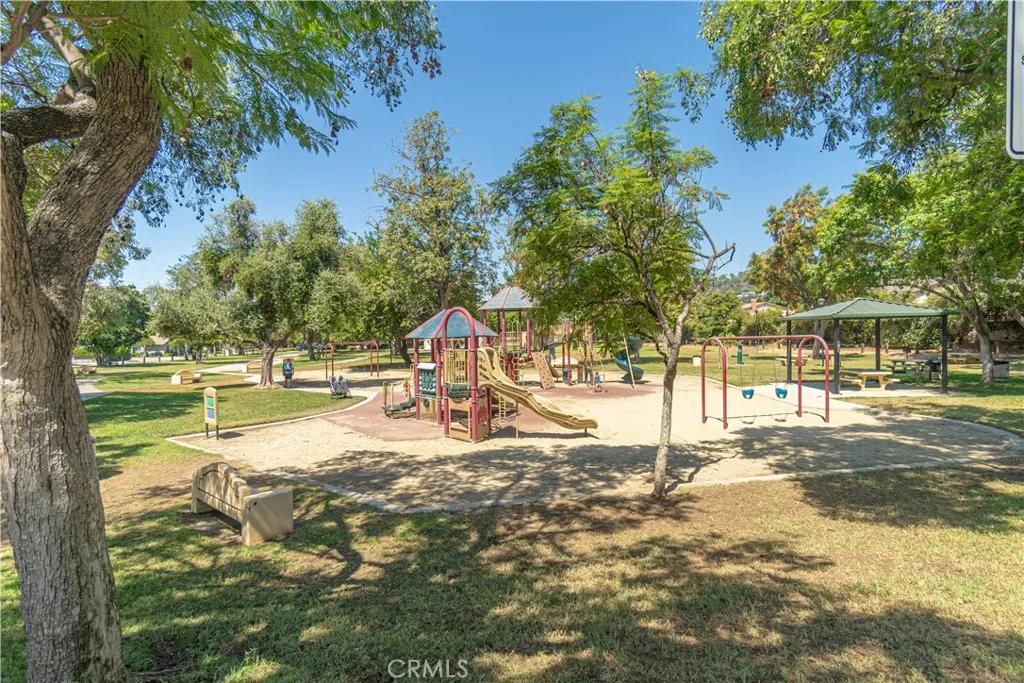 Duarte, California 91010, United States, 3 Bedrooms Bedrooms, ,2 BathroomsBathrooms,Residential,Active,191098