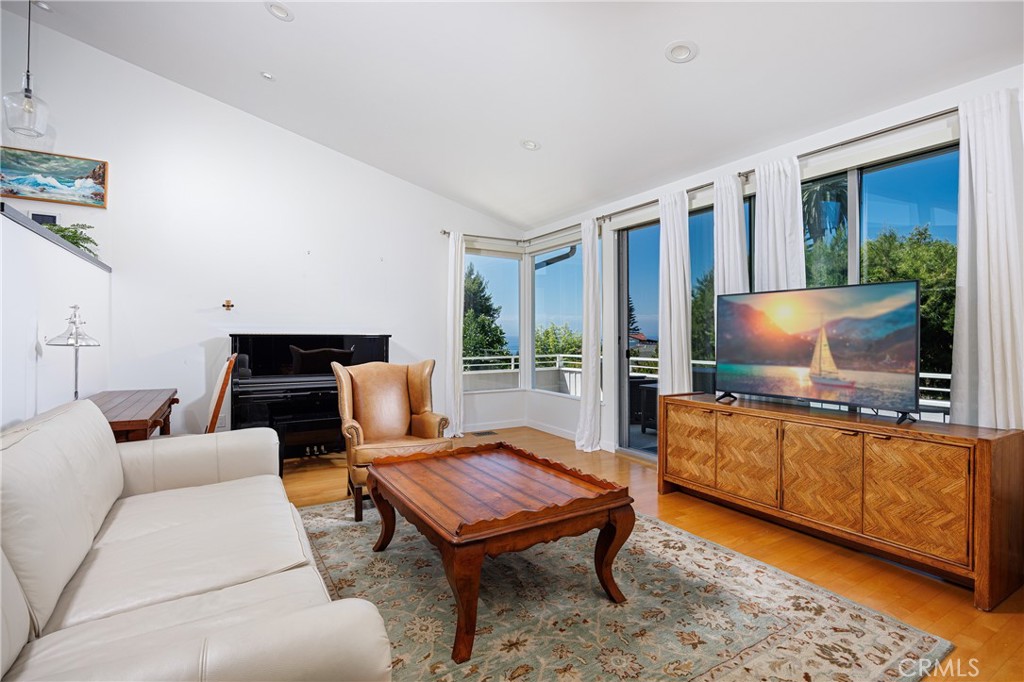 Woods Cove (WC) - Residential Lease