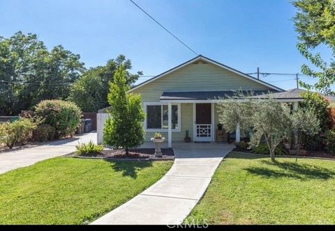 Photo of 1221 Webster Street, Redlands, CA 92374 (MLS # CV25246374) Photo of 1221 Webster Street, Redlands, CA 92374 (MLS # CV25246374)