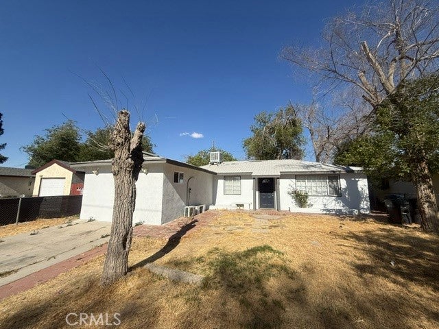 Photo of 45320 Kingtree AVE, Lancaster, CA 93534 (MLS # SR26108691)