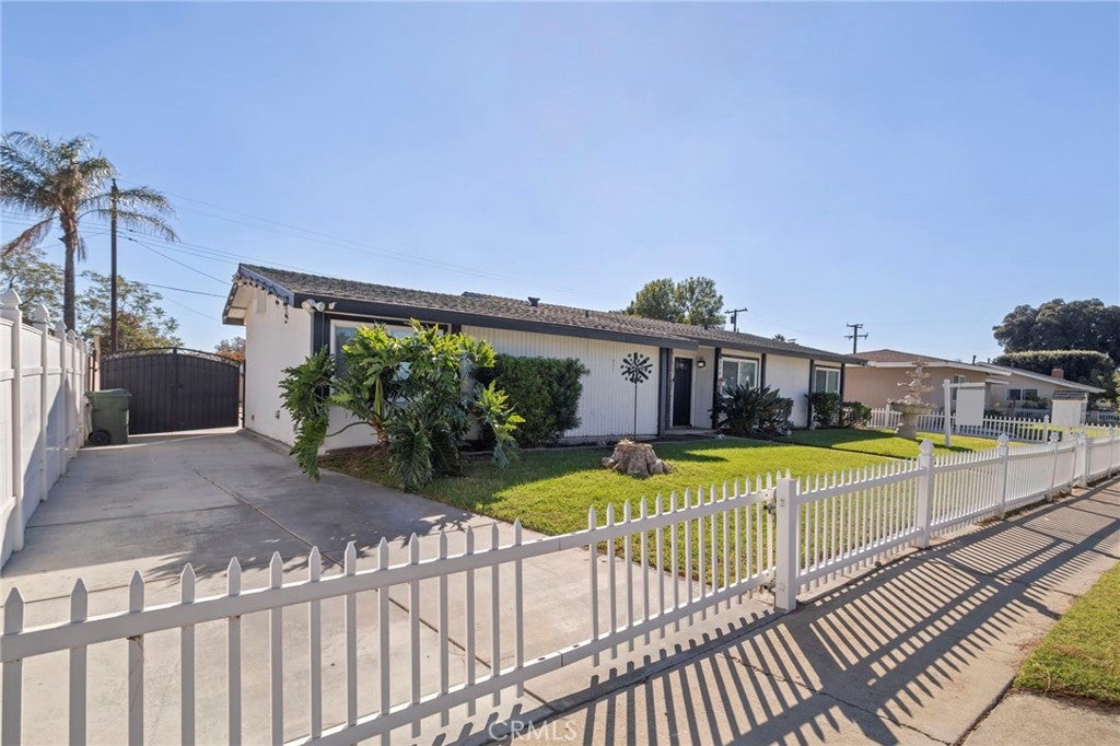 729 E Home Street