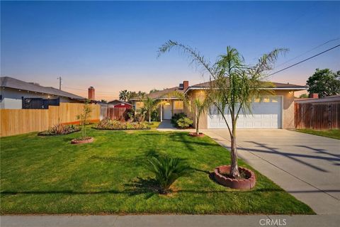 Photo of 1931 N Douty St, Hanford, CA 93230 (MLS # FR26060941)