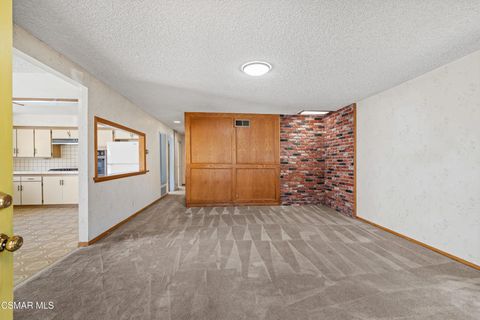 Tiny photo for 727 Brossard Drive, Thousand Oaks, CA 91360 (MLS # 226003449)