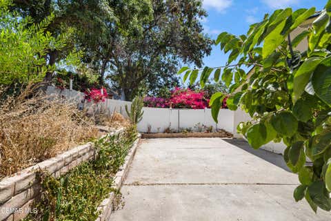Tiny photo for 727 Brossard Drive, Thousand Oaks, CA 91360 (MLS # 226003449)