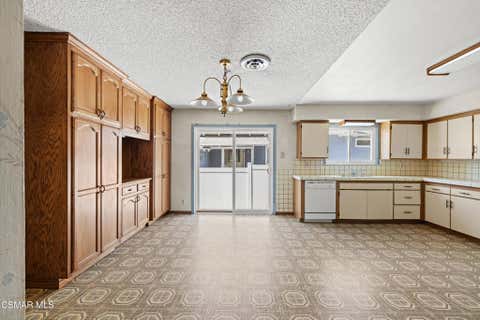 Tiny photo for 727 Brossard Drive, Thousand Oaks, CA 91360 (MLS # 226003449)