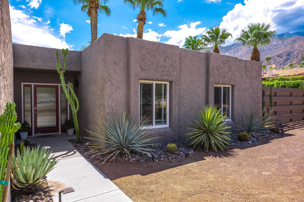 355 W Chino Canyon Road