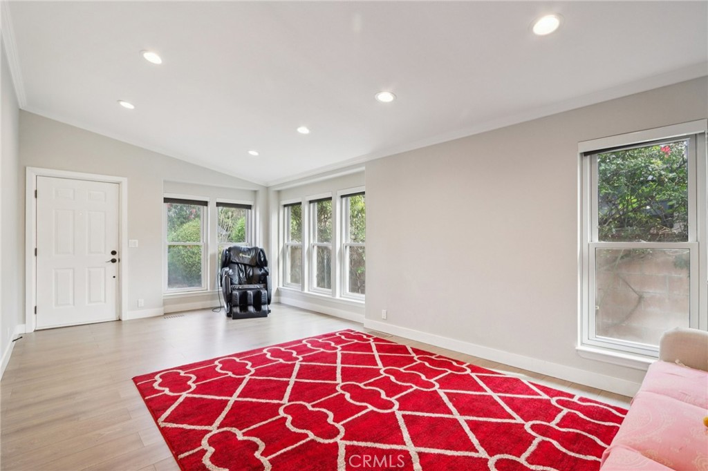 18320 Ingomar Street