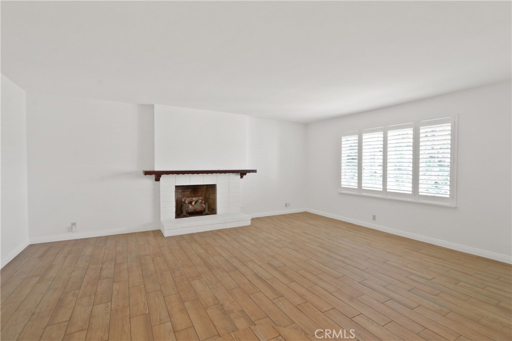 121 S Connie Circle