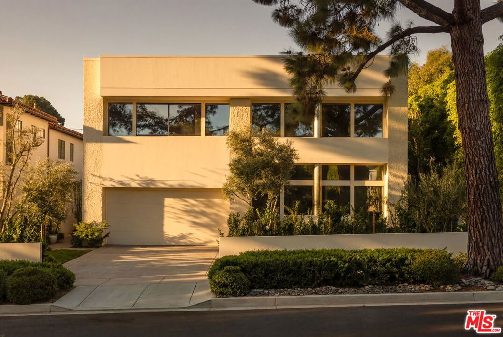 Photo of 622 24th Street, Santa Monica, CA 90402 (MLS # 26650211)