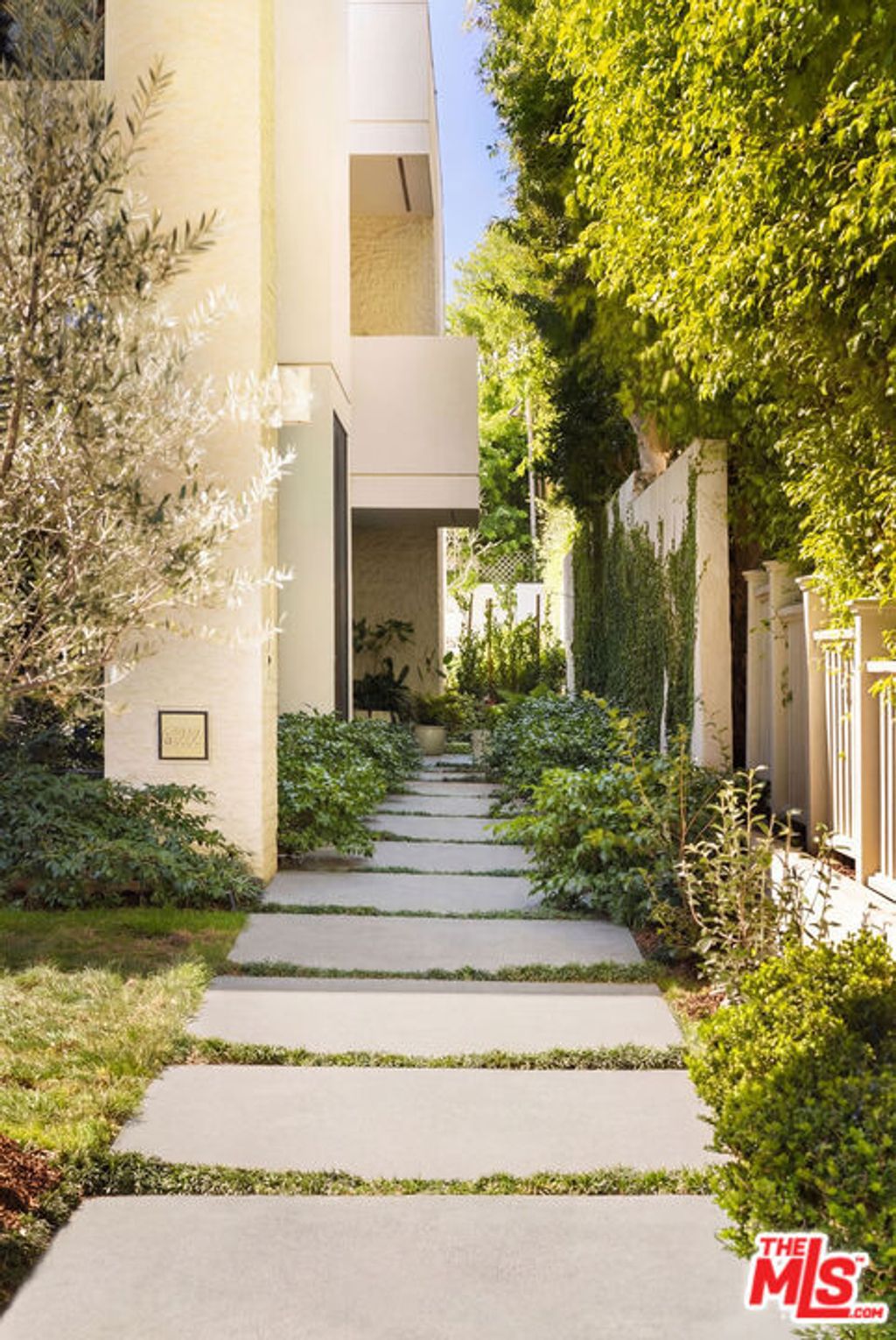 Photo of 622 24th Street, Santa Monica, CA 90402 (MLS # 26650211)