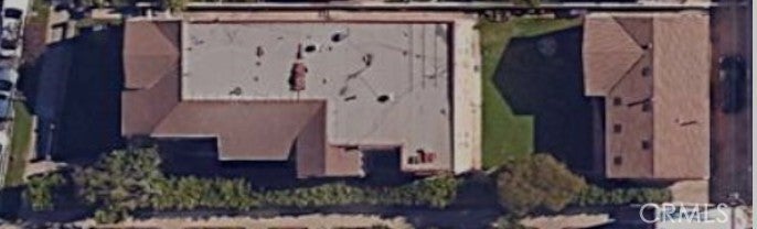1310 E Hellman