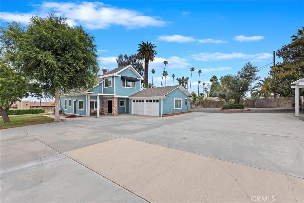 1350 E Chase Drive