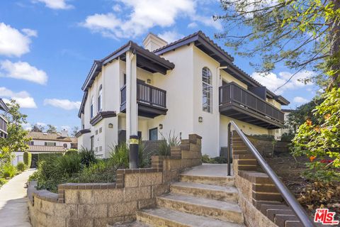5533 Spanish Oak Lane E Oak Park CA 91377