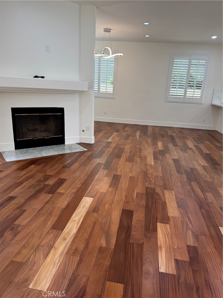 Stunning Remodeled Townhouse for Rent in Redondo Beach
Discover modern living in this beautifully remodeled townhouse, ideally located just steps from a park and within walking distance to shopping centers and the Galleria Mall. This bright and stylish home features a brand-new kitchen, brand-new flooring, and completely updated bathrooms, offering both luxury and comfort.
Every detail has been thoughtfully upgraded, including all-new appliances that make this home move-in ready. Whether you're relaxing at home or enjoying the nearby amenities, you’ll love the convenience and charm of this unbeatable location.
You won’t find another property in Redondo Beach quite like this!
For more information or to schedule a showing, call Bashir at (310) 213-1185.