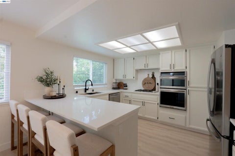 Photo of 2031 Julius Ct Ct, Walnut Creek, CA 94598 (MLS # 41147515)