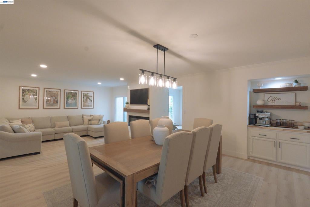 2031 Julius Ct