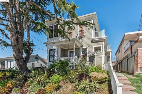 Photo of 1374 E 32nd Street St, Oakland, CA 94602 (MLS # 41130868)