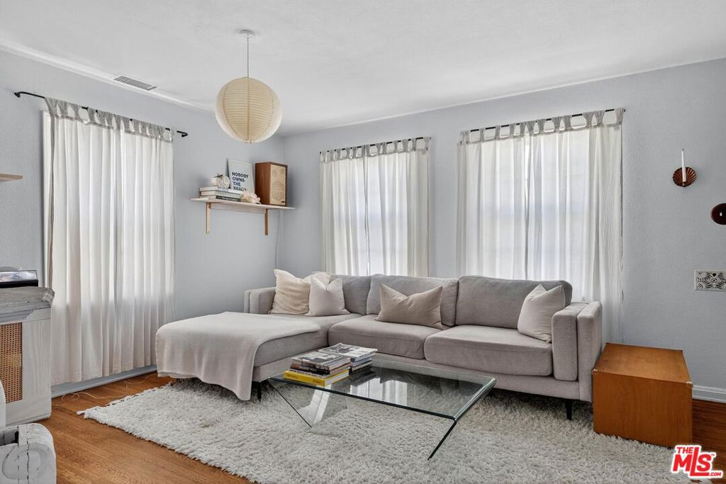 520 W 19th Street
