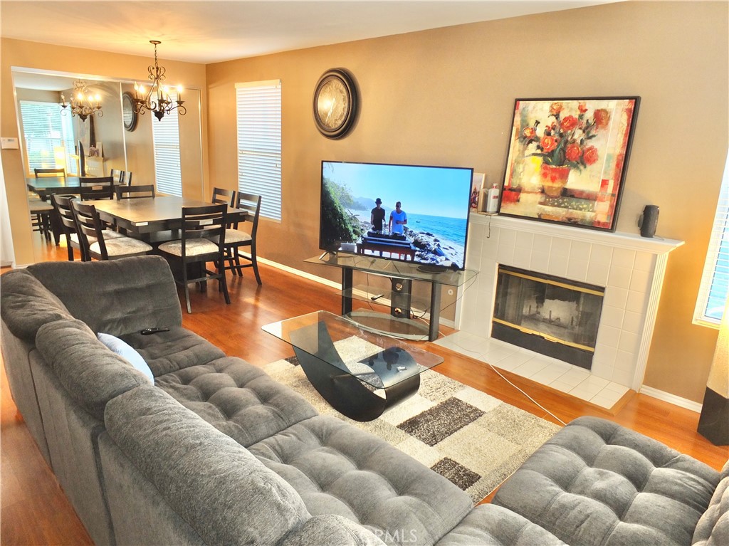 19431 Rue De Valore 19B