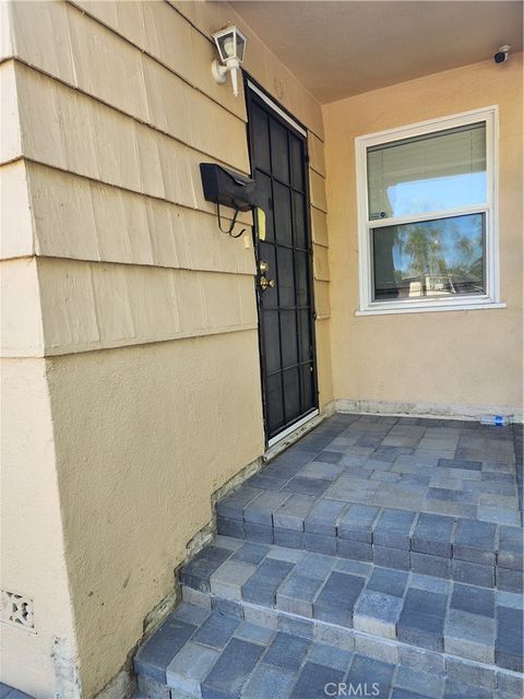 Photo of 5834 Balcom Ave, Encino, CA 91316 (MLS # SR25246900) Photo of 5834 Balcom Ave, Encino, CA 91316 (MLS # SR25246900)