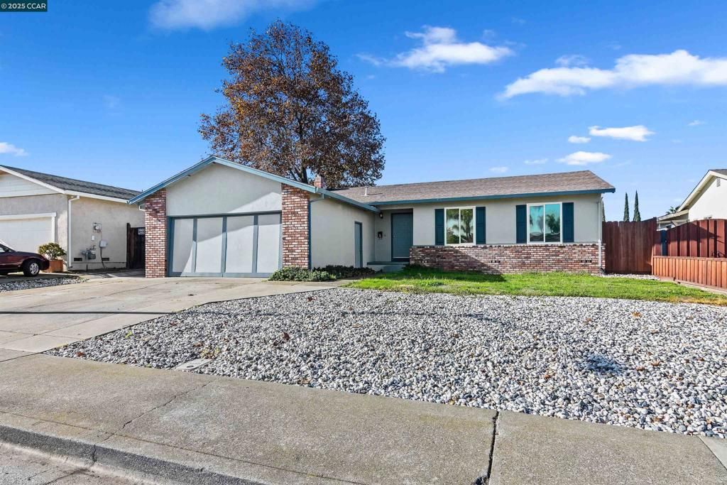 Photo of 2924 N Francisco Way Way, Antioch, CA 94509 (MLS # 41119451)