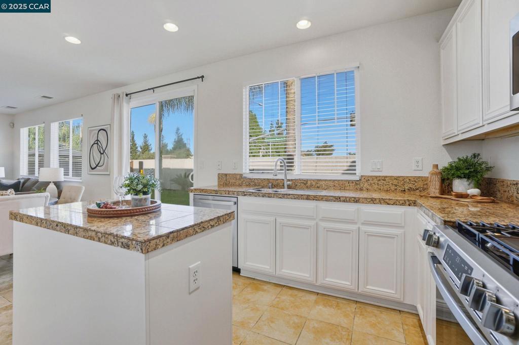 MEADOW CREEK - Residential