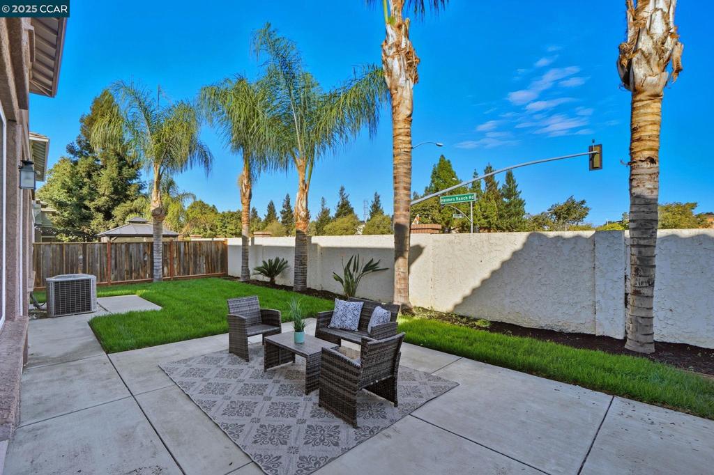 MEADOW CREEK - Residential