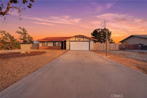 Photo of 21185 Wren Street, Apple Valley, CA 92308 (MLS # HD26092447)