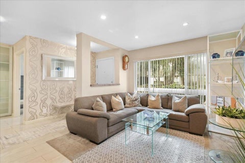 Photo of 13754 Mango Dr Dr #123, Del Mar, CA 92014 (MLS # 260013870SD)