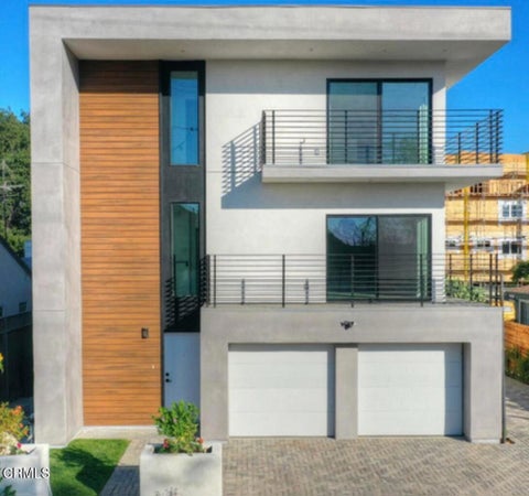 Photo of 5628 Auckland Avenue, North Hollywood, CA 91601 (MLS # P1-29439)