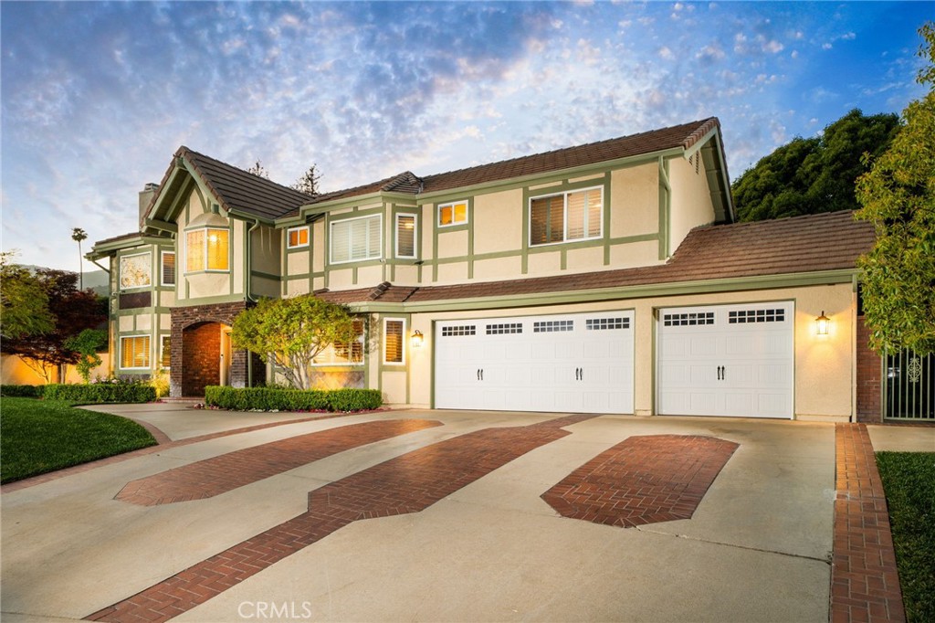 1131 Flamingo