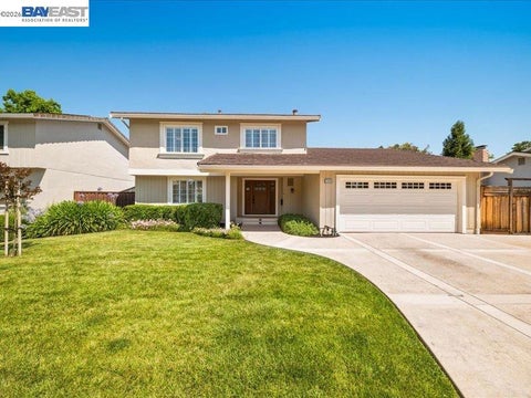 Photo of 2880 Longspur Way WAY, Pleasanton, CA 94566 (MLS # 41139003)