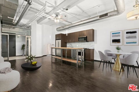 Photo of 1645 Vine Street #301, Los Angeles, CA 90028 (MLS # 26874901)