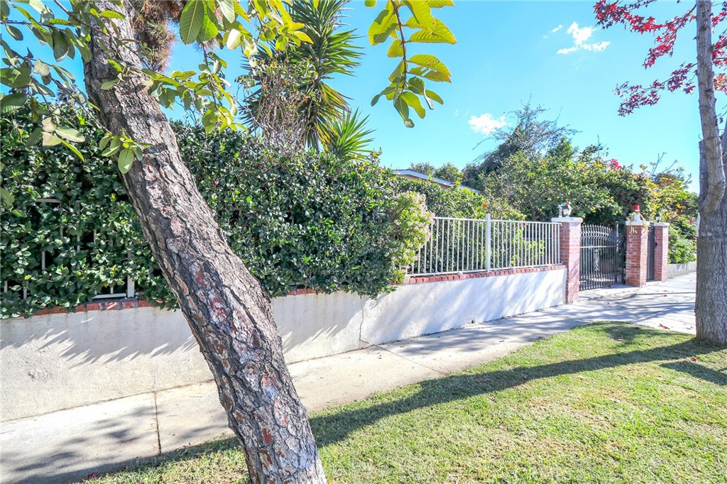 2202 Paso Real Avenue