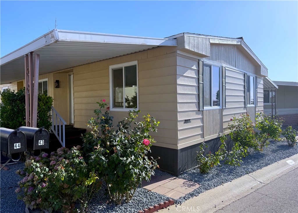 24414 University Avenue 44