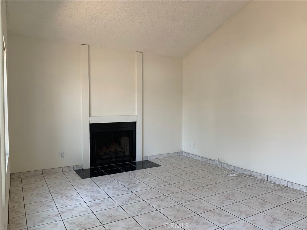 11414 Strathern