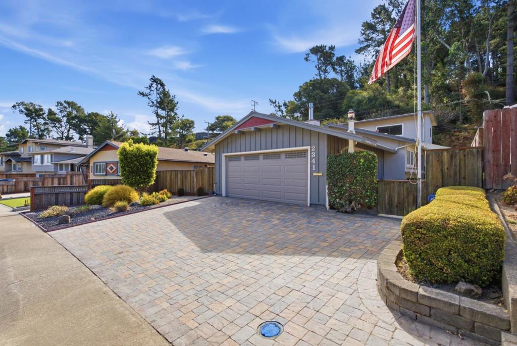 2341 Valleywood Drive