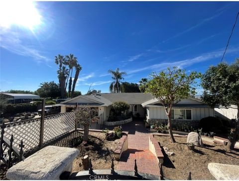 Photo of 25325 Mountain Cliff Dr Dr, Moreno Valley, CA 92557 (MLS # IV26016521)