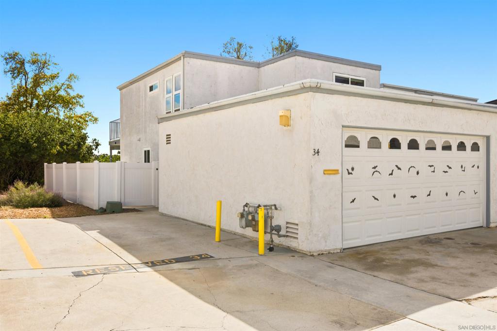 1640 Maple Drive