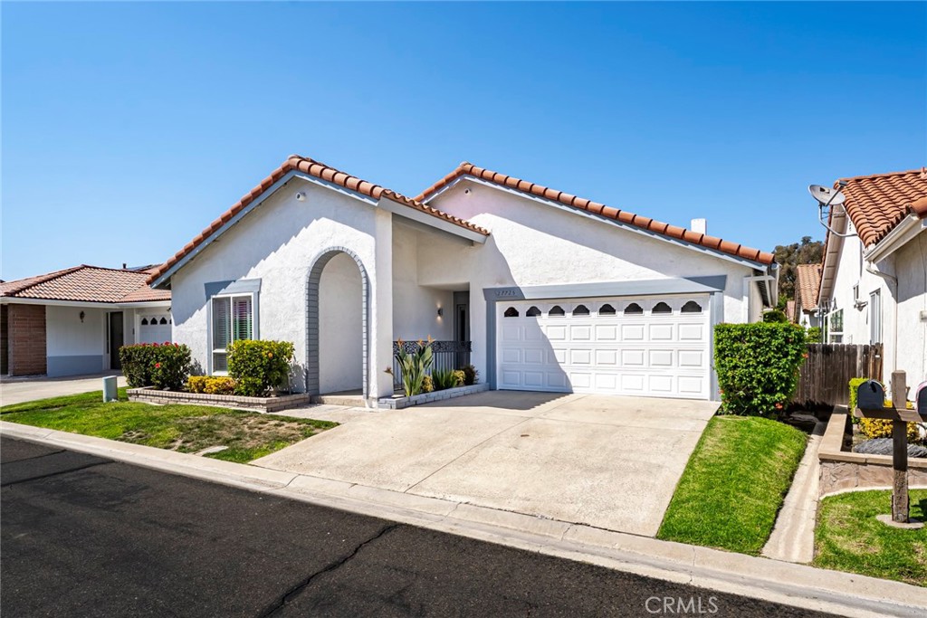 27725 Calle Valdes