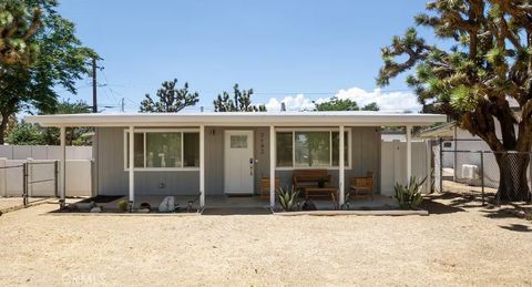 Photo of 7192 Palm Ave, Yucca Valley, CA 92284 (MLS # PW26041197)