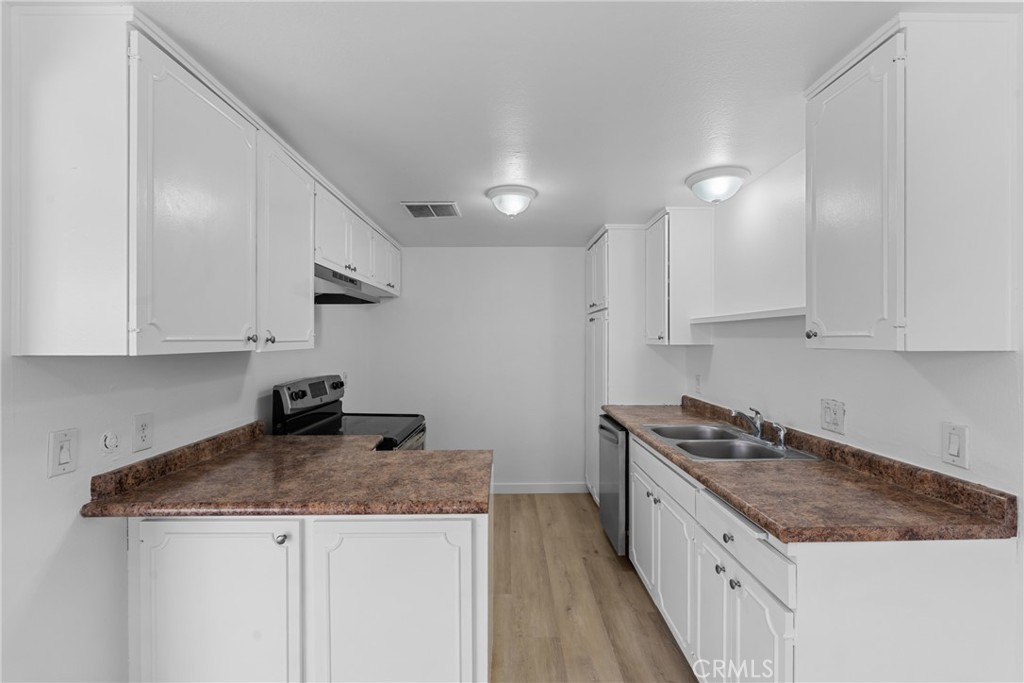 2525 N Bourbon Court E2