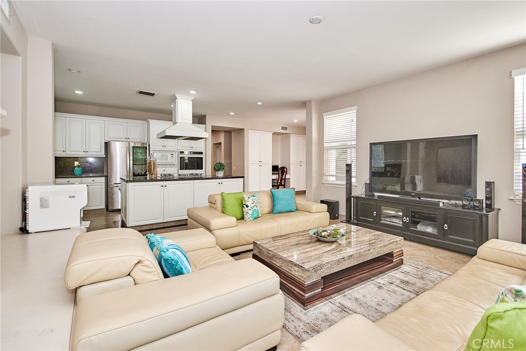 2951 Hawks Pointe Court