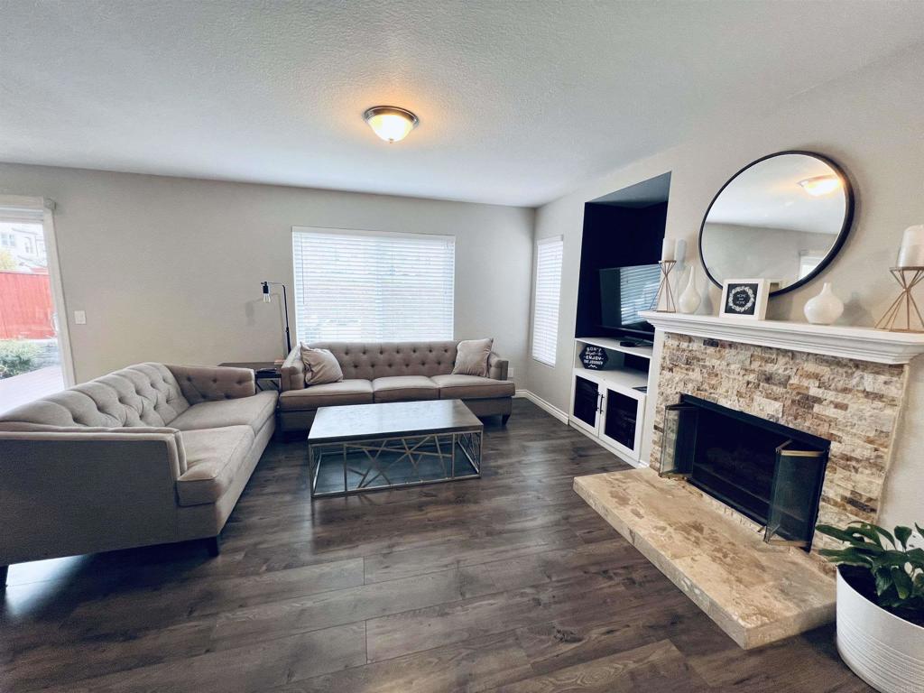 532 Dakota Way