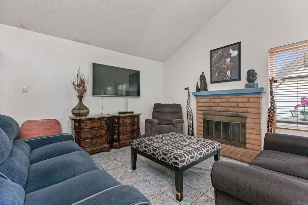 6919 Sandleford Way